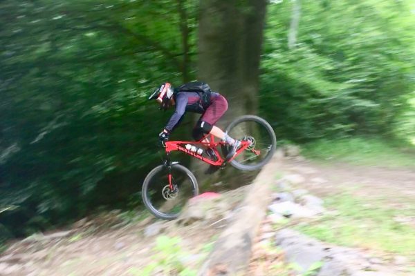 Downhill Race am Singletrail.